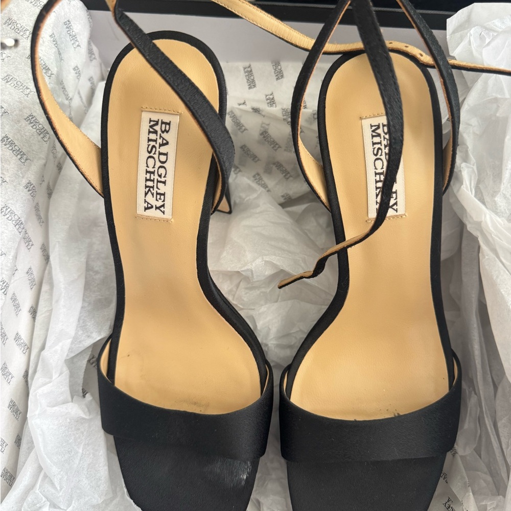 Badgley Mischka Strappy Black Heels